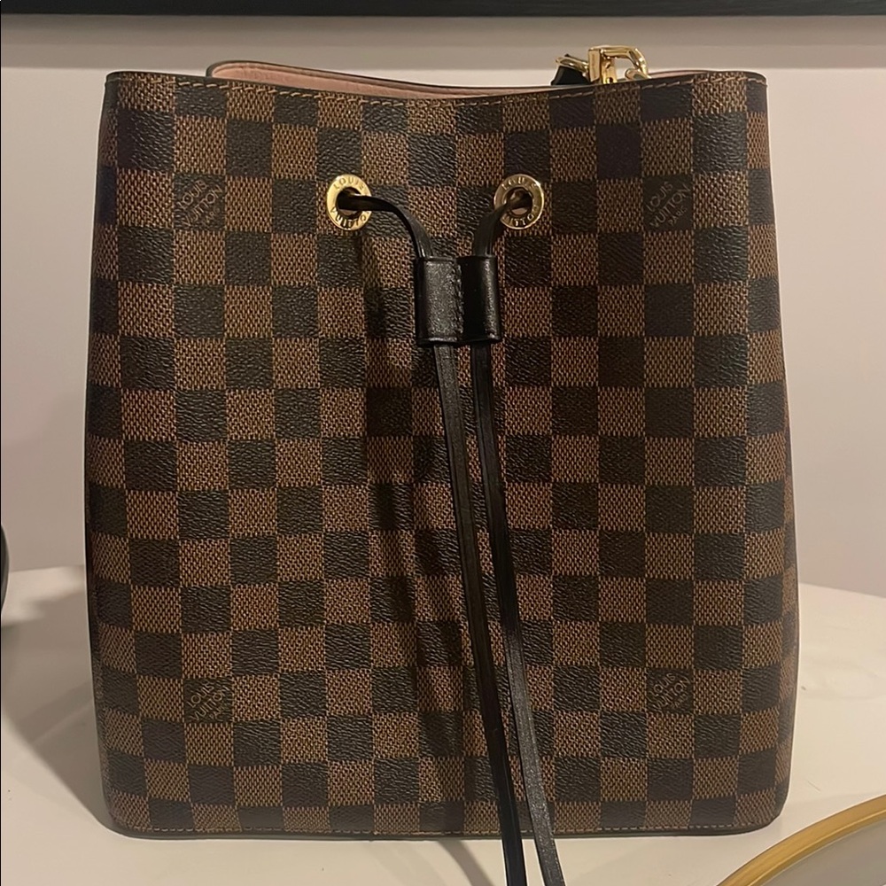 Louis Vuitton Néonoé Monogram Bag *Copy